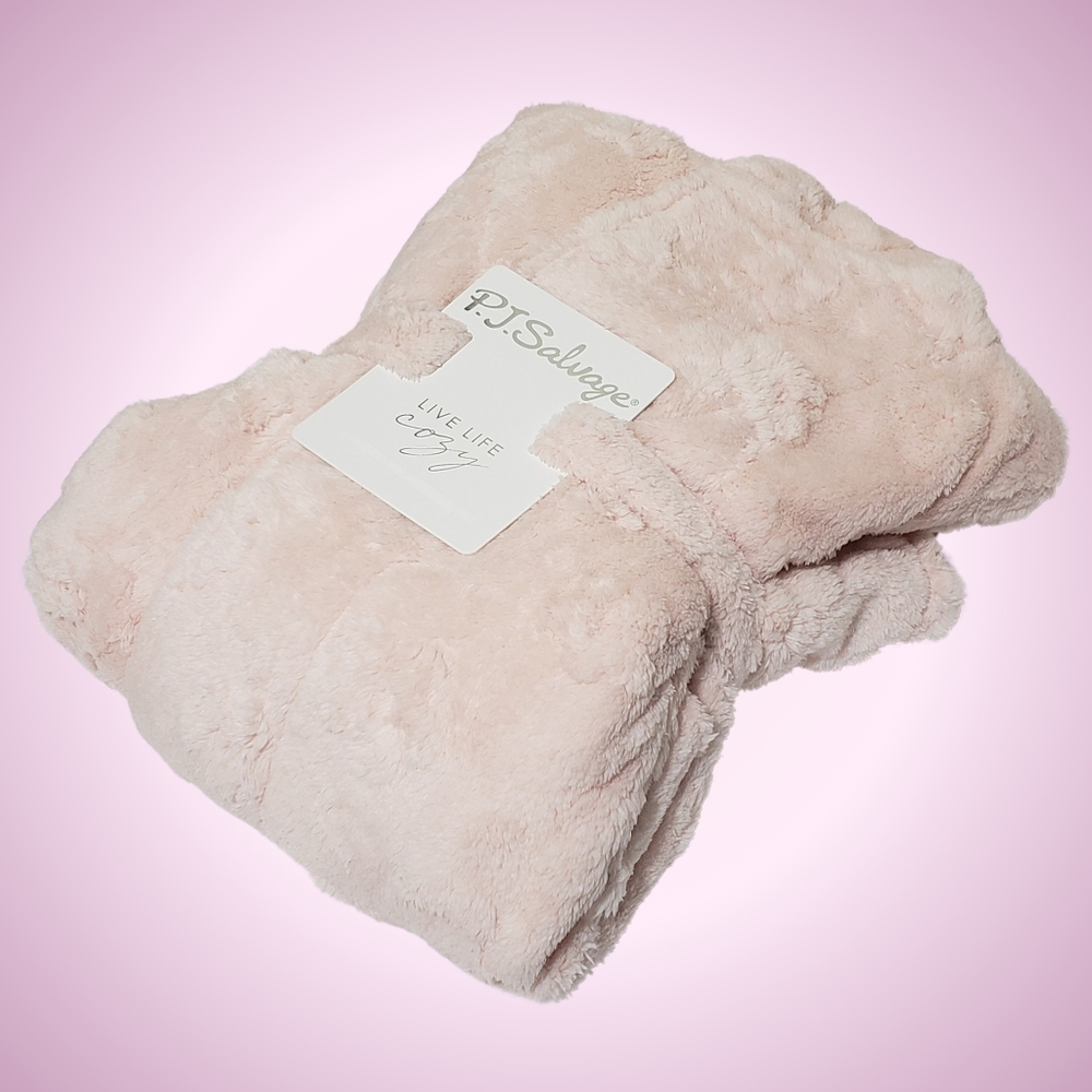 PJ SALVAGE Robe Medium Faux Fur Floral Let's Get Cozy Embossed Hooded Pink Pearl - Picture 2 of 5